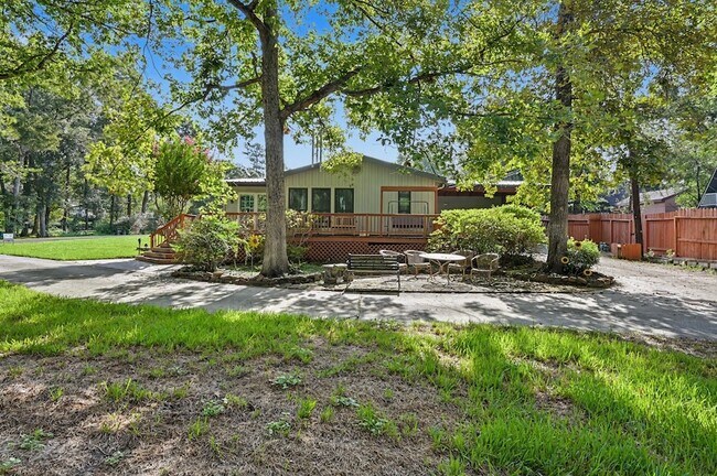 Building Photo - 122 Warbonnet Dr