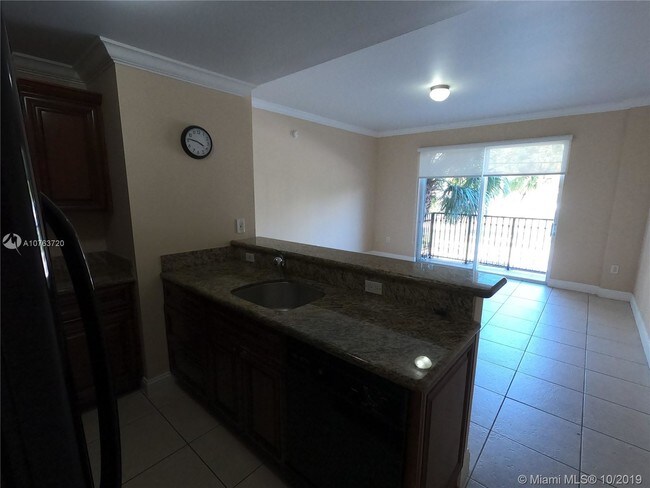 Building Photo - 400 SW 2nd St