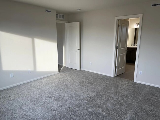 Building Photo - Enormous Two-Story Home- Available January 9th