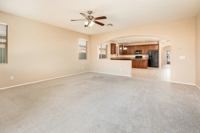 Building Photo - 17525 W Larkspur Dr
