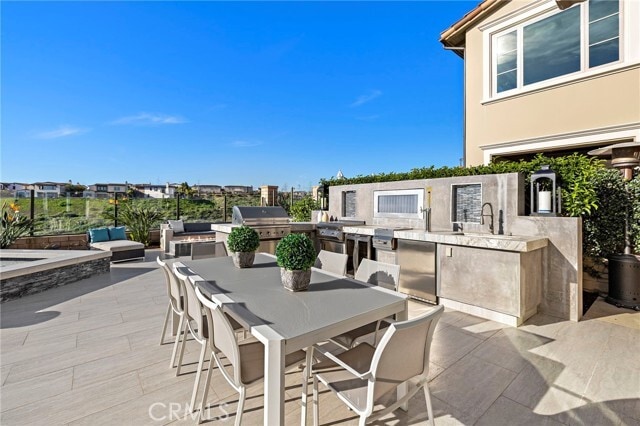 Building Photo - 108 Via Bilbao