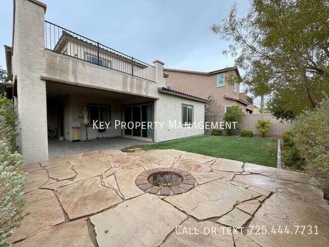 Building Photo - SPACIOUS AND UPGRADED 4 BEDROOM HOME NEAR ...