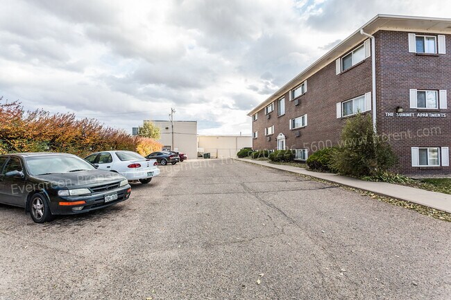 Building Photo - 1314 E 16th St