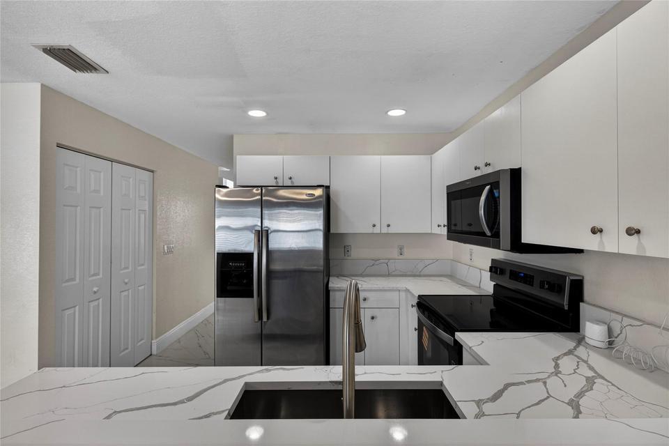 Building Photo - 85 Citrus Park Ln