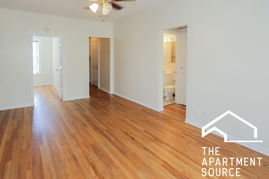 Building Photo - 3914 N Pine Grove Ave