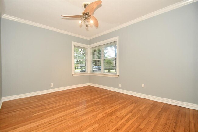 Building Photo - 5535 Berry Creek Dr