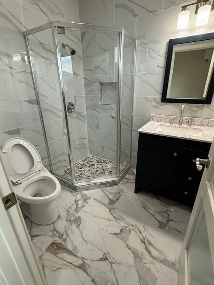 Master Bathroom - 37045 Dutra Way