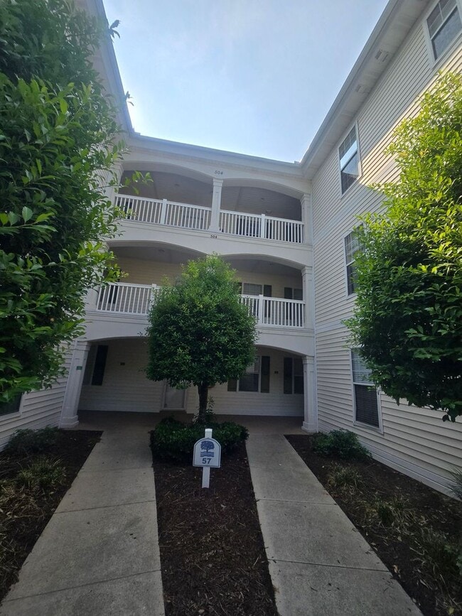 Building Photo - 504 River Oaks Dr