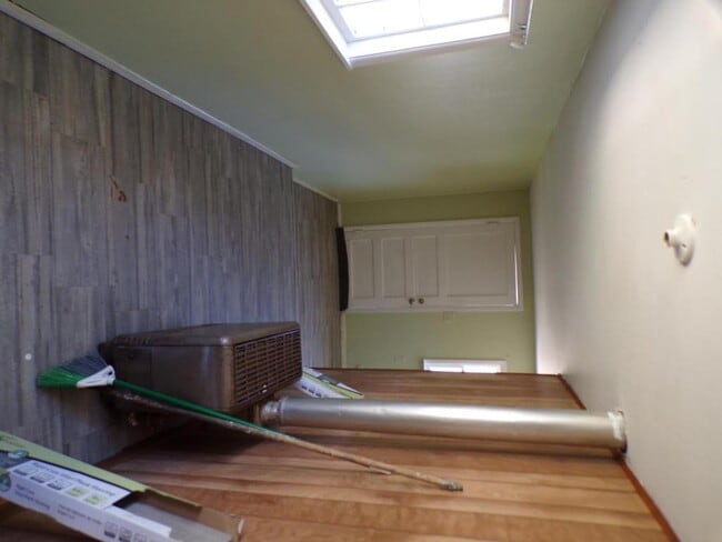 Building Photo - 414 W Main St