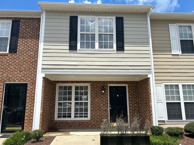 Primary Photo - Updated 2 Bed | 2.5 Bath Townhouse in Clay...