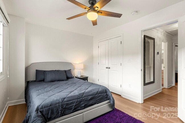 Building Photo - 1318 Green Oaks Ln