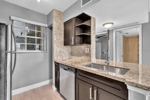 Building Photo - 2280 E Preserve Way