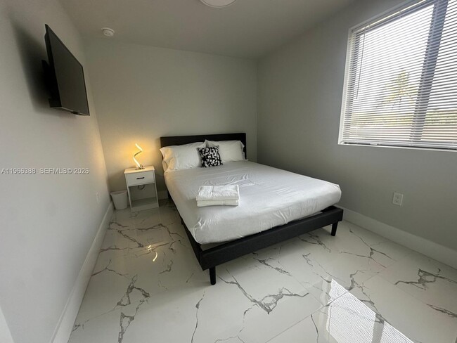 Building Photo - 1074 NW 61st St