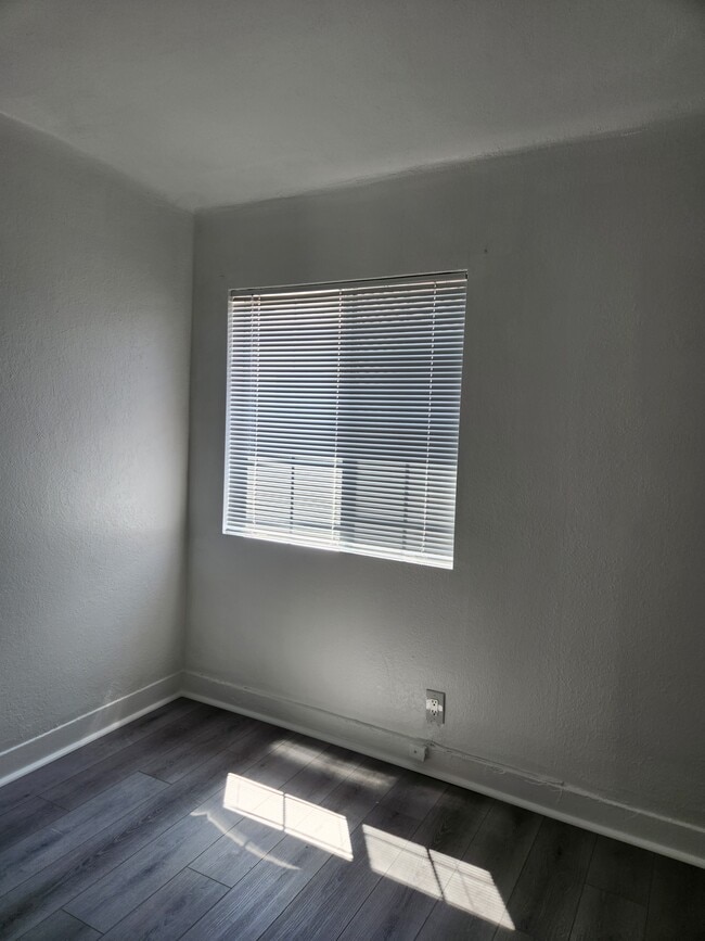 Building Photo - 3529 Opal St