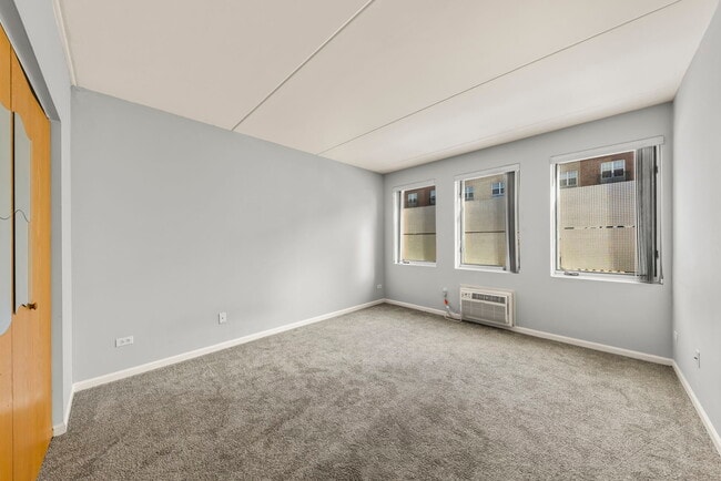 Building Photo - 1041 Susan Collins Ln