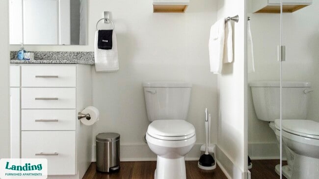 Building Photo - 901 Kelly Green Ln