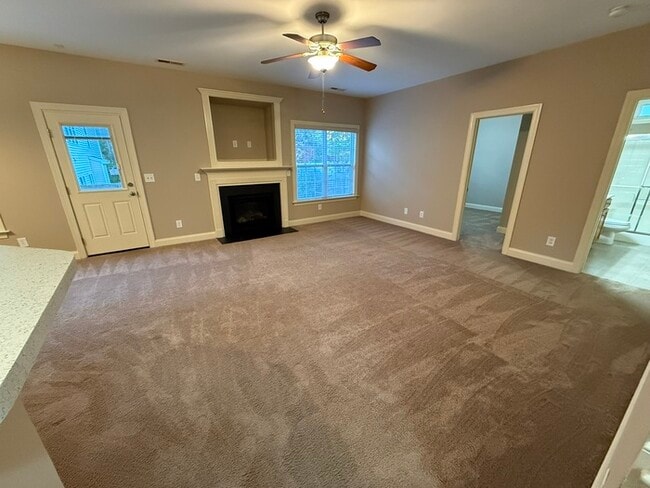 Building Photo - HUGE 5 Bedroom 3 Stroy Home with Fenced in...