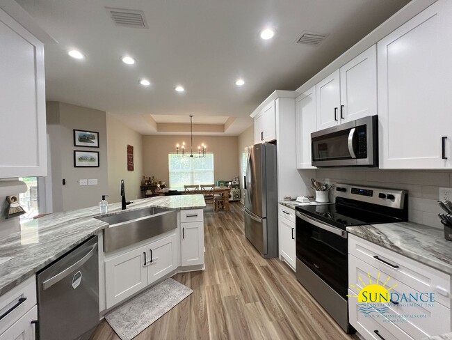 Building Photo - Spacious 4BR Home with Modern Finishes in Mossy Oaks Plantation!