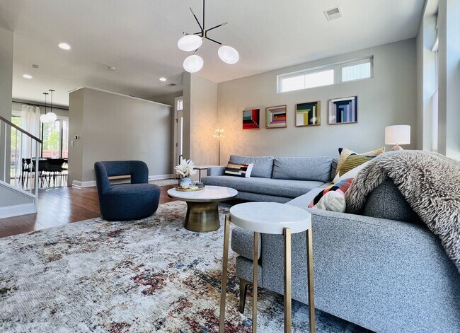 Building Photo - 130 Home St