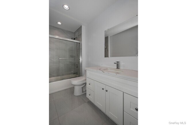 Building Photo - 1 Wallace Ct