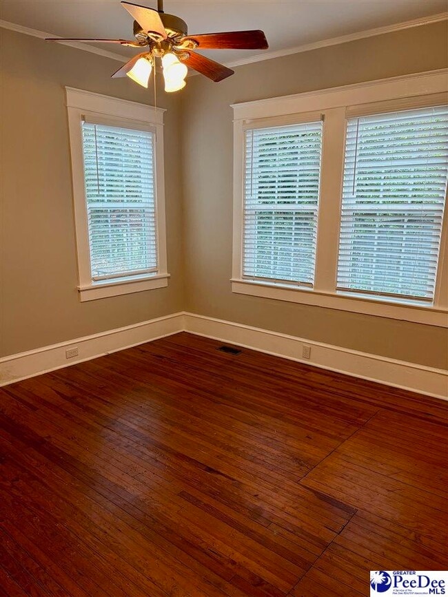 Building Photo - 510 Warley St