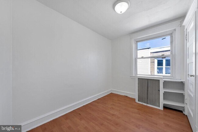 Building Photo - 177 Wellington Rd