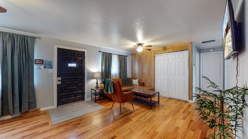 Building Photo - 1242 Elder St