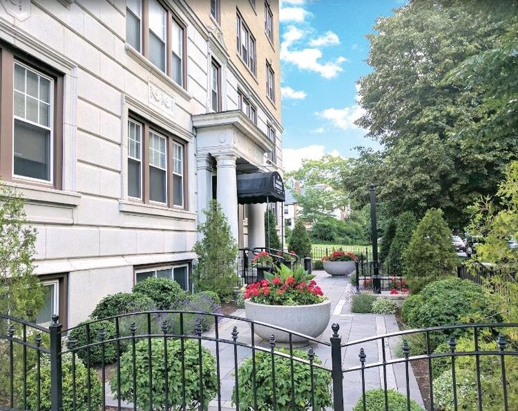 The Ambassador 175 North St Buffalo NY 14201 Apartment Finder