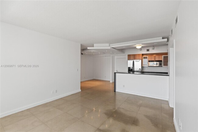 Building Photo - 325 S Biscayne Blvd