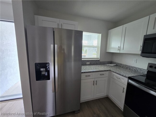 Building Photo - 7019 San Bruno Dr