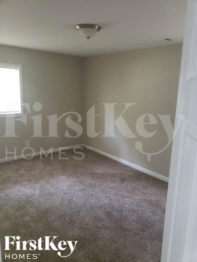 Building Photo - 6741 Fallawater Cir