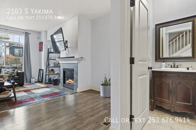 Building Photo - 2103 S Yakima-