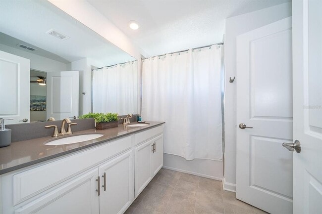 Building Photo - 1122 Kingsbarn St