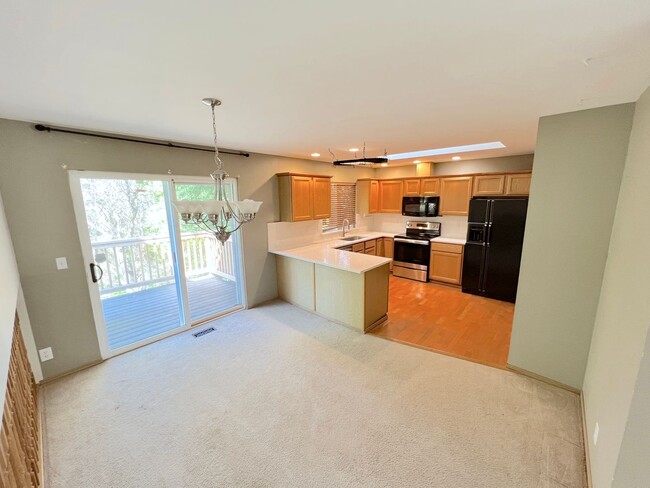 Building Photo - Spacious Upgraded Bothell/North Kirkland Home!