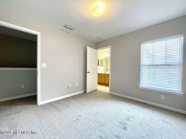 Building Photo - 3550 Hartsfield Forest Cir