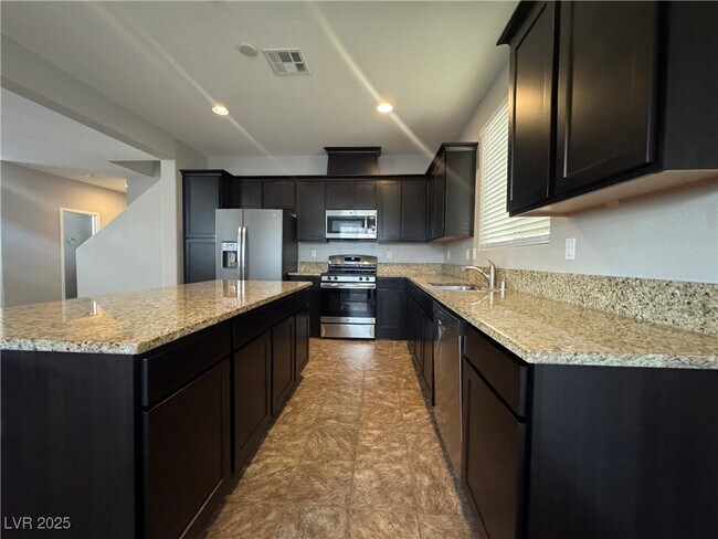 Building Photo - 5117 Fiery Sky Ridge St