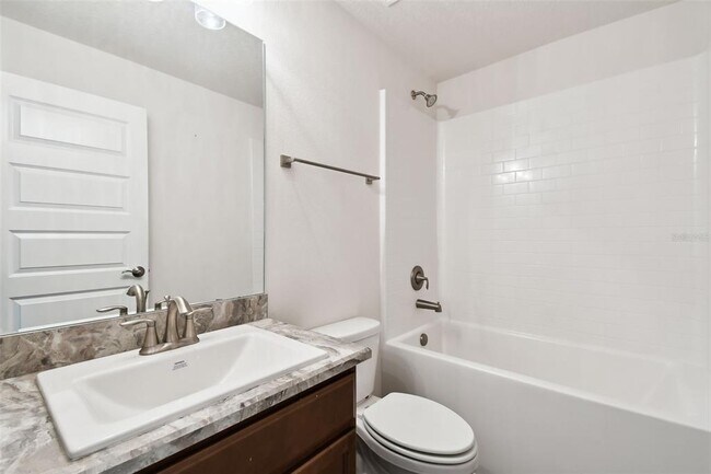 Building Photo - 360 Cimarron Ct