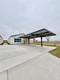 Building Photo - 605 Sparrow Rd