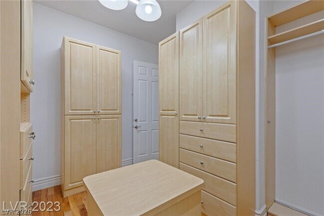 Building Photo - 1447 Foothills Village Dr