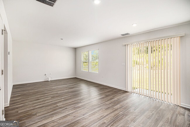 Building Photo - 532 Pemberton St