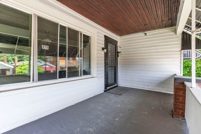 Building Photo - 2 Bed 1 Bath in Rochester, PA