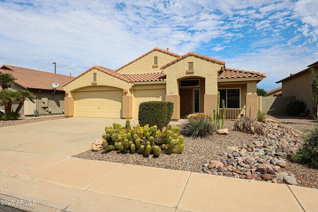 Building Photo - 3840 E Campbell Ave