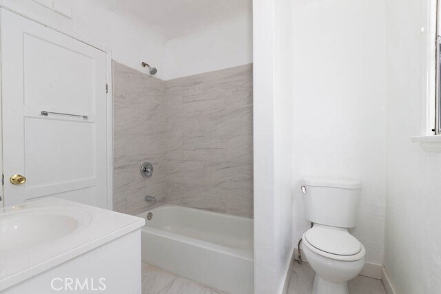 Building Photo - 1055 W 84th Pl