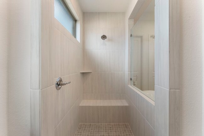 Building Photo - 26545 Pioneer Pointe Ct