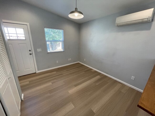 Building Photo - 6358 Raylene Ct