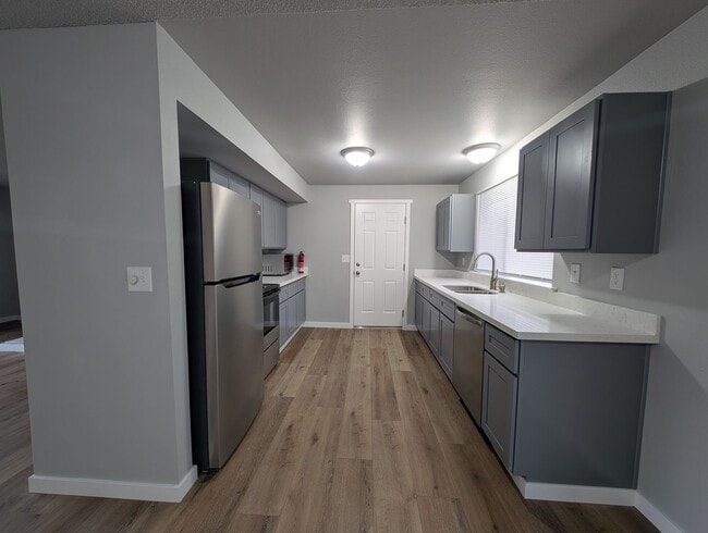 Building Photo - Newly Remodeled 3 Bedroom Home in Port Orc...