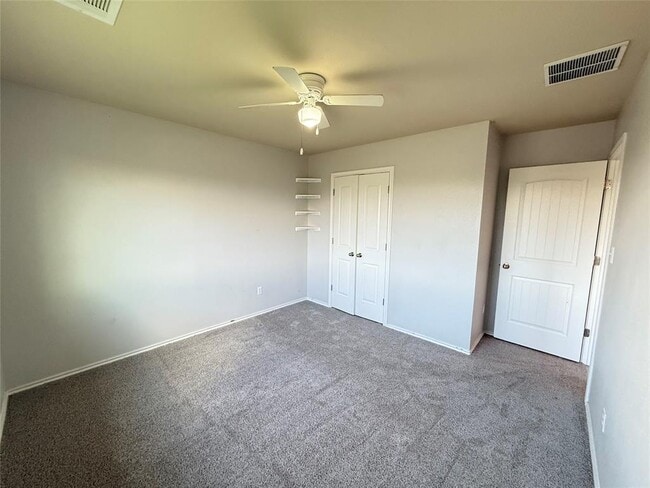 Building Photo - 13013 Pealing Wy