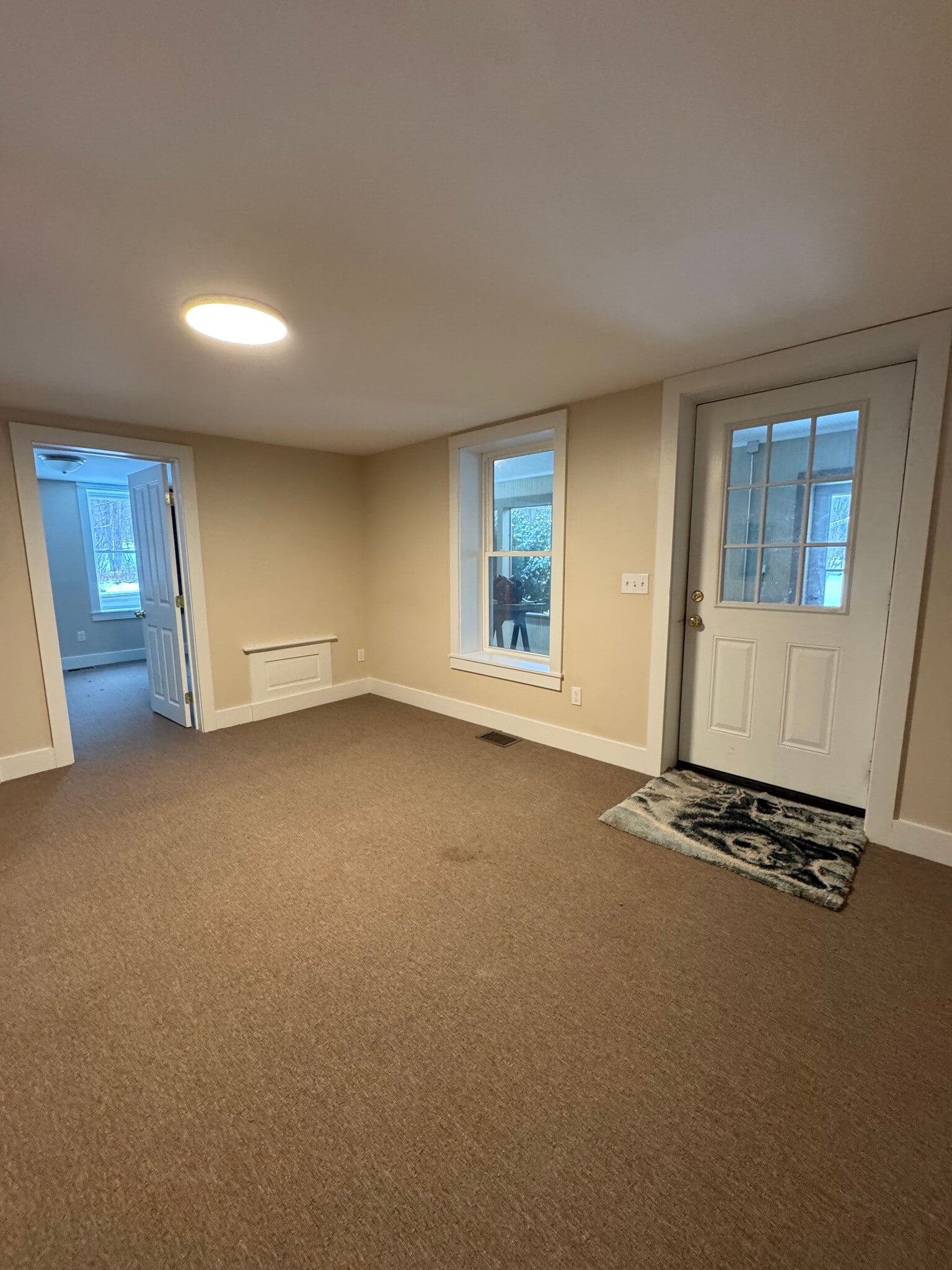 Building Photo - 14 Tatro Rd