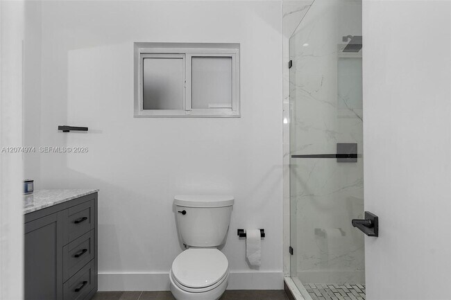 Building Photo - 6304 SW 93rd Pl
