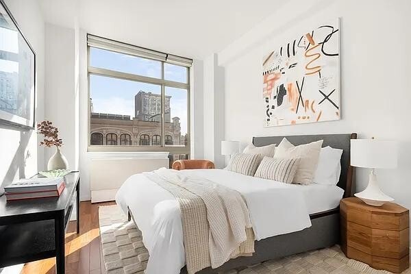 Building Photo - 121 E 23rd St